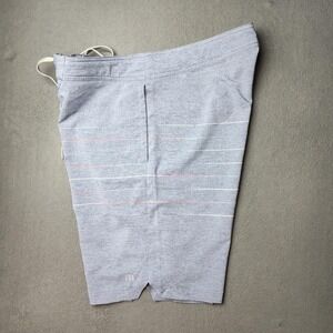 Travis Mathew Shorts Mens 36 Gray Striped Hybrid Golf Board Swim Stretch Pockets